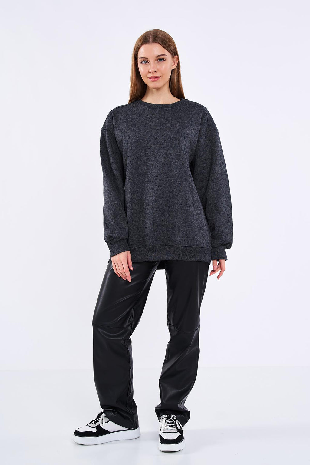 Antrasit Kadın Pamuklu Oversize Basic Bisiklet Yaka Sweatshirt