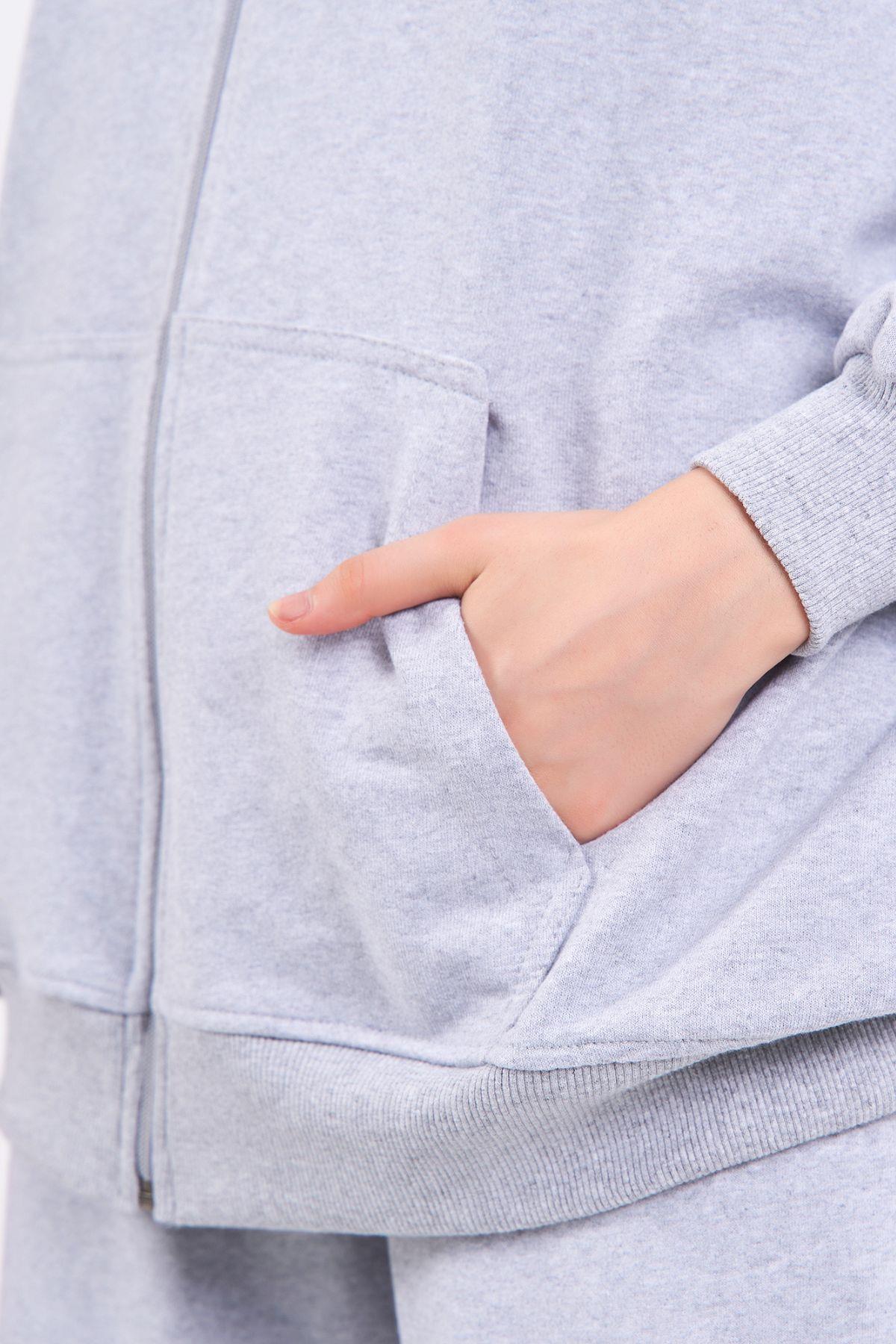 Gri Kanguru Cepli Kapüşonlu Fermuarlı Oversize Kadın Sweatshirt CMRB73-Gri