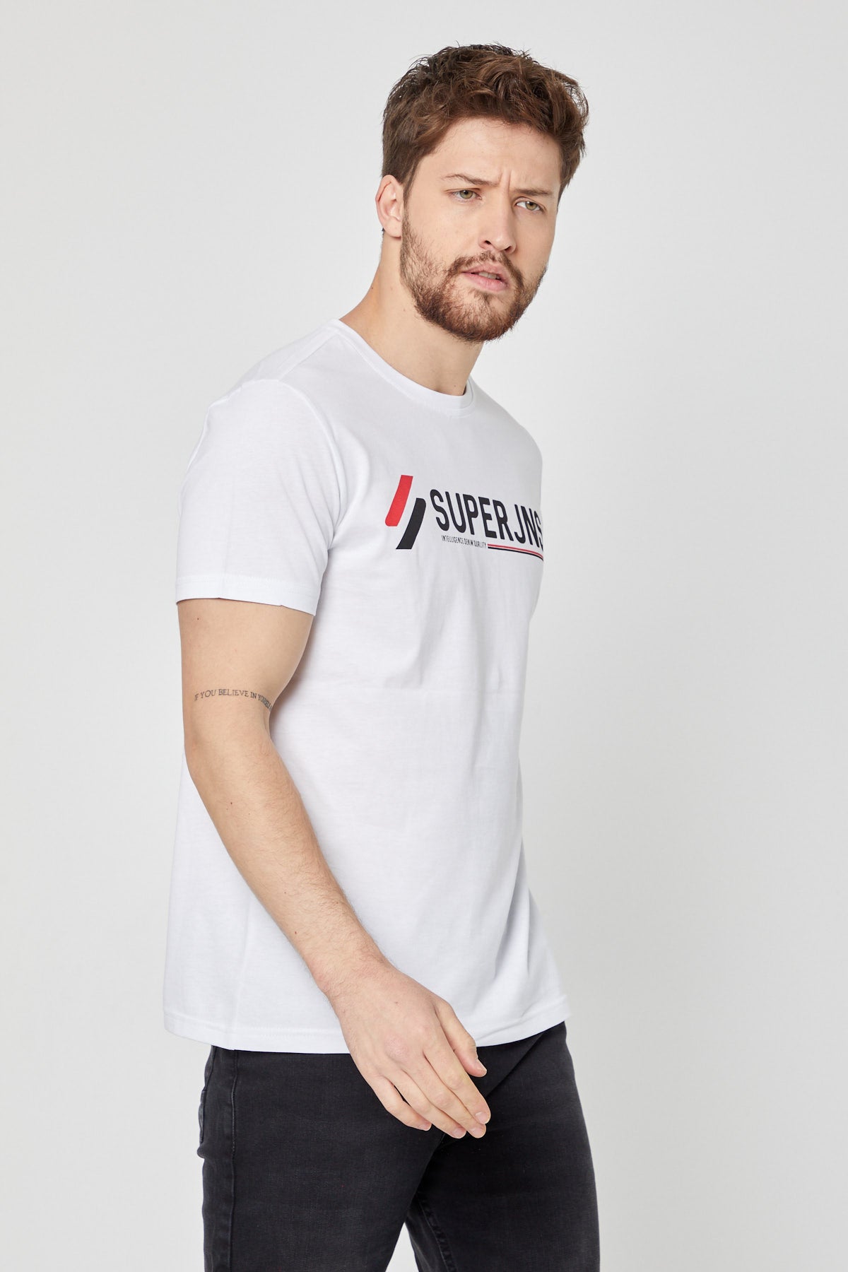 COMEOR ERKEK Beyaz Önü Yazı Baskılı Kısa Kollu Bisiklet Yaka  Basic Slim Fit T-Shirt