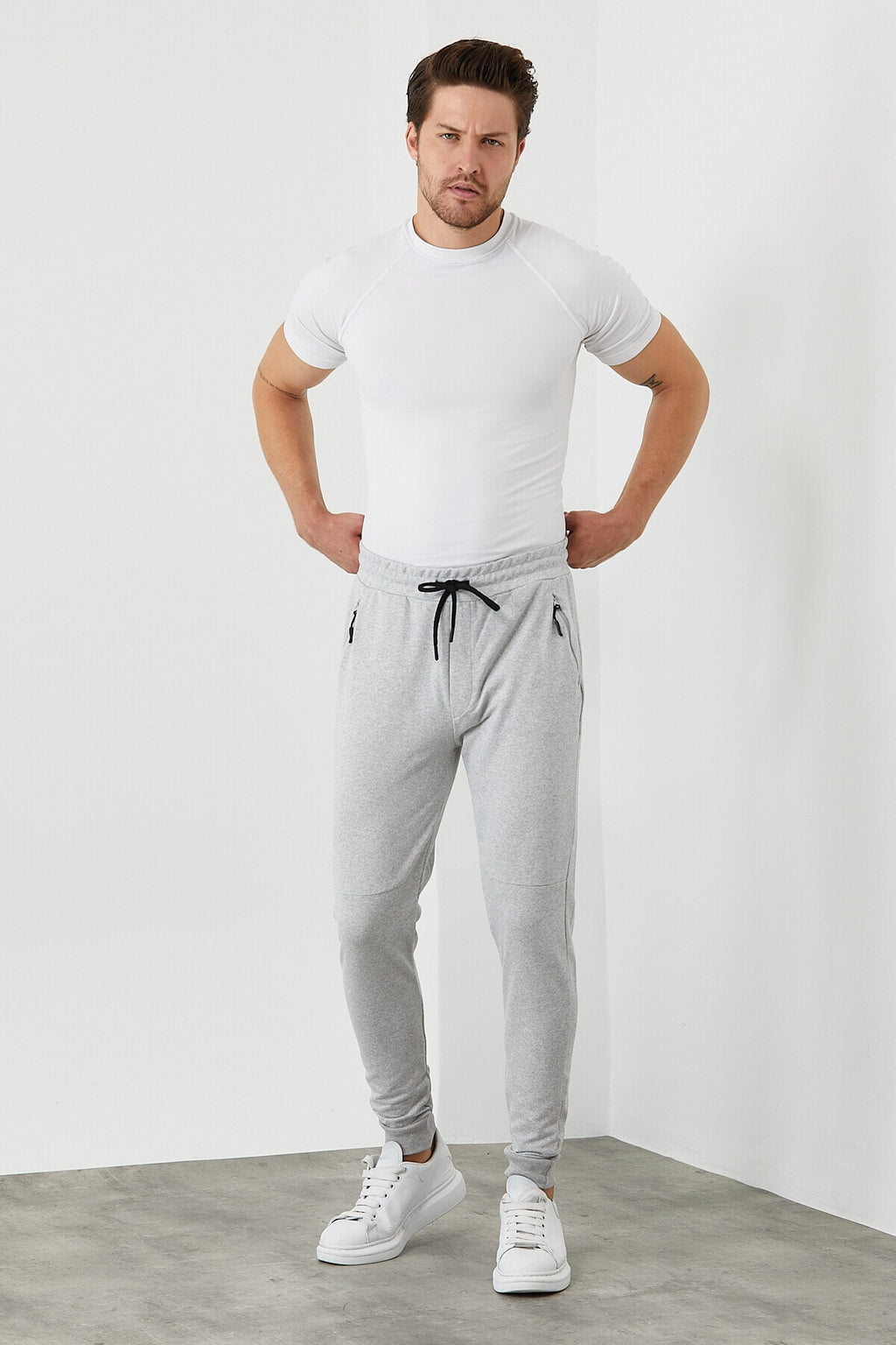 COMEOR Erkek Gri Slim Fit Jogger Cep Nakış Fermuar Detaylı Eşofman Altı