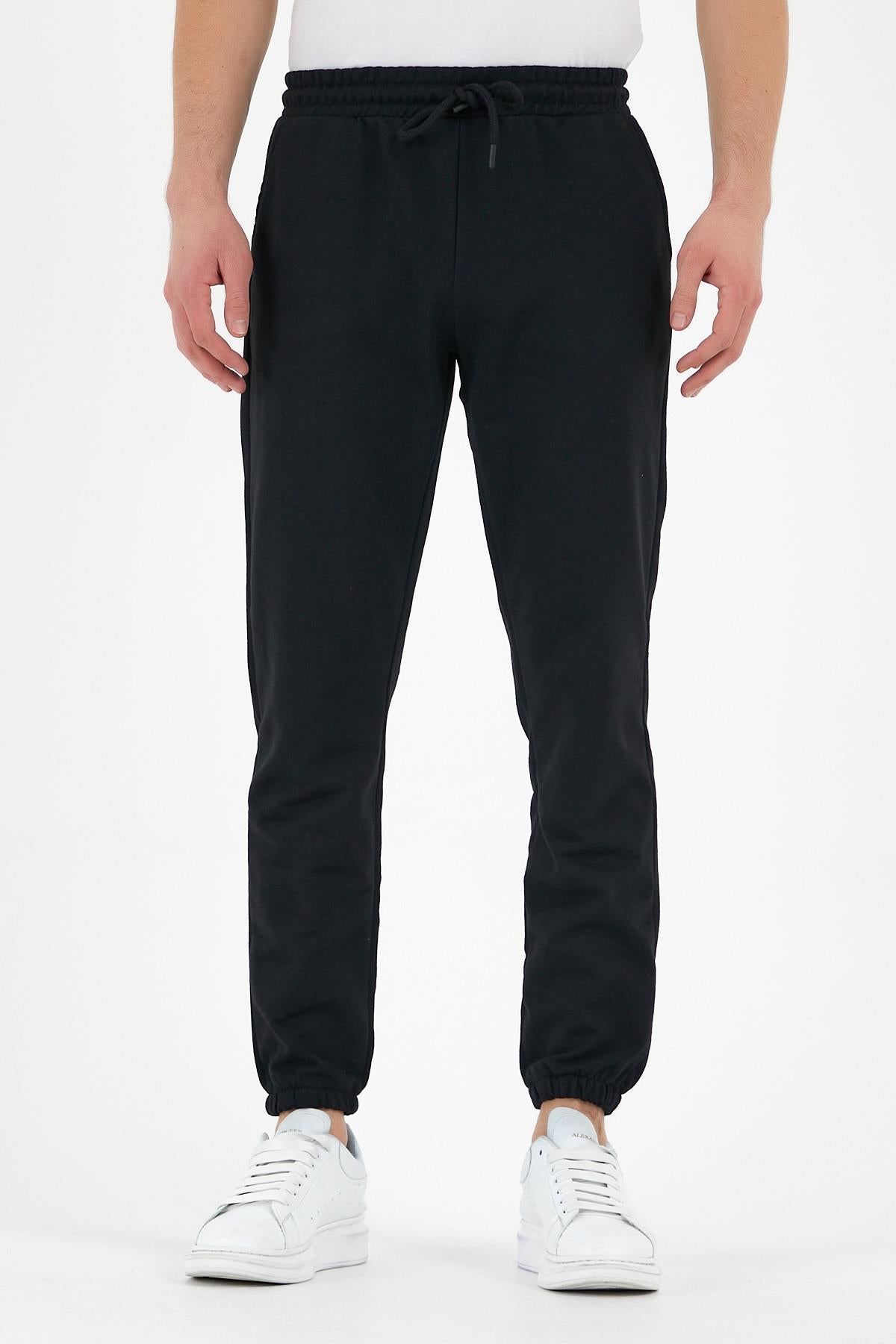 Erkek Eşofman Altı Etiketli Arka ve Yan Cepli Regular Fit Lastik Paça