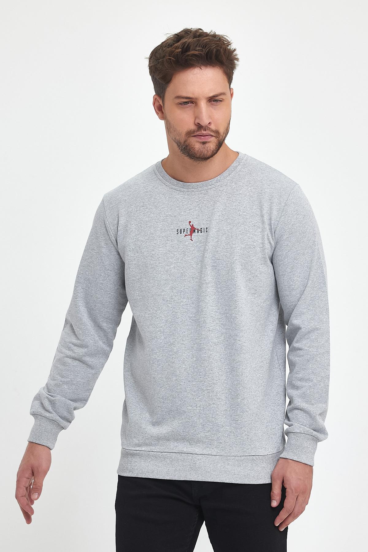 Erkek Gri Bisiklet Yaka Nakış Detaylı Regular Fit Sweatshirt CMRE71-GRİ