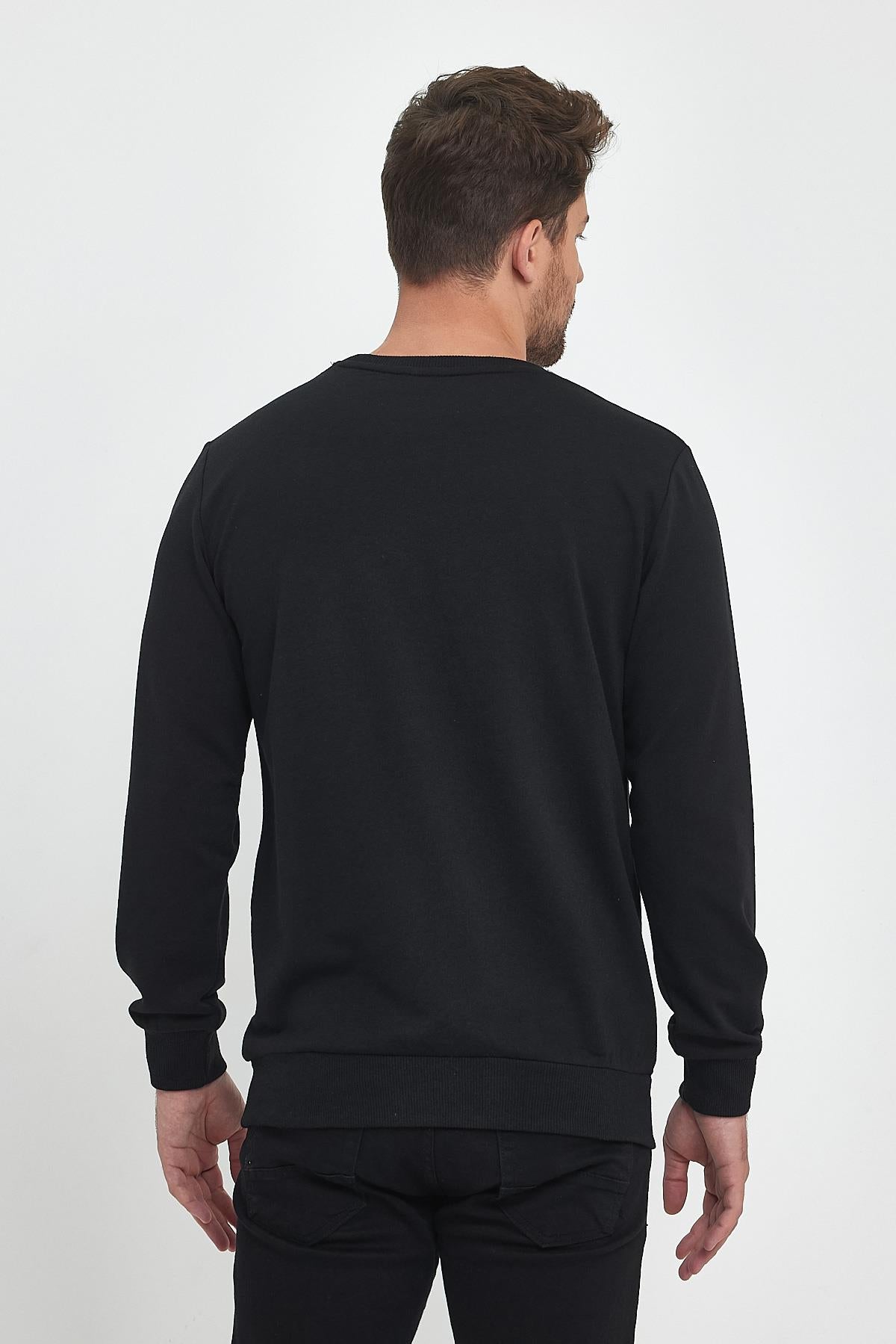 Erkek Siyah Bisiklet Yaka Nakış Detaylı Regular Fit Sweatshirt