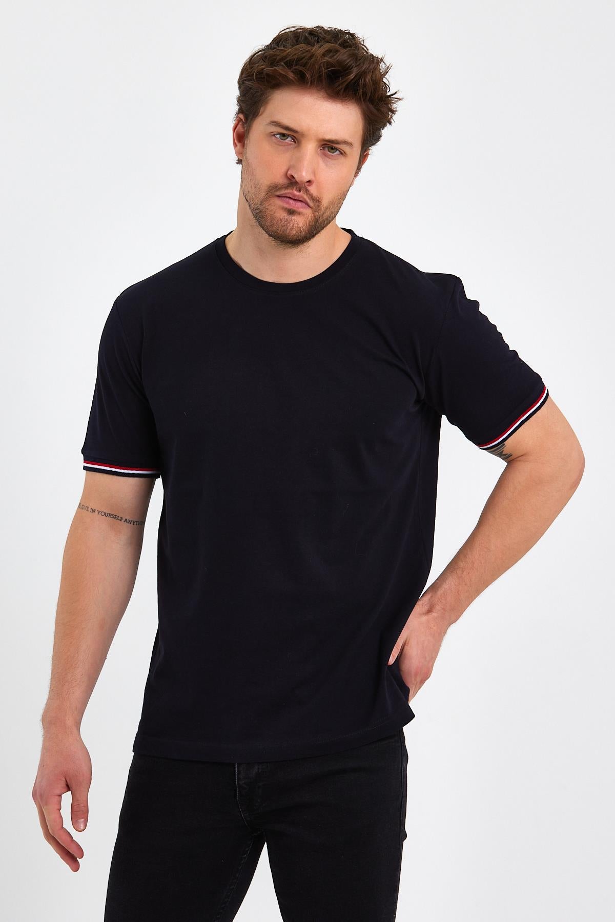Erkek Siyah Basic Kolları Şeritli %100 Pamuk Bisiklet Yaka Regular Fit T-shirt