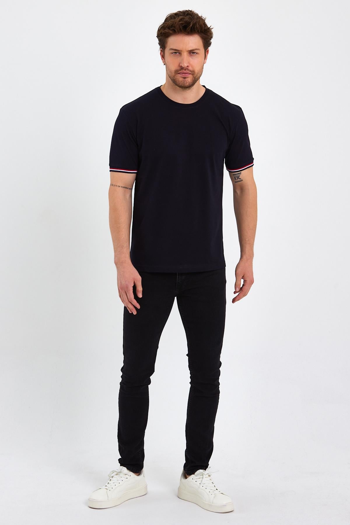 Erkek Siyah Basic Kolları Şeritli %100 Pamuk Bisiklet Yaka Regular Fit T-shirt