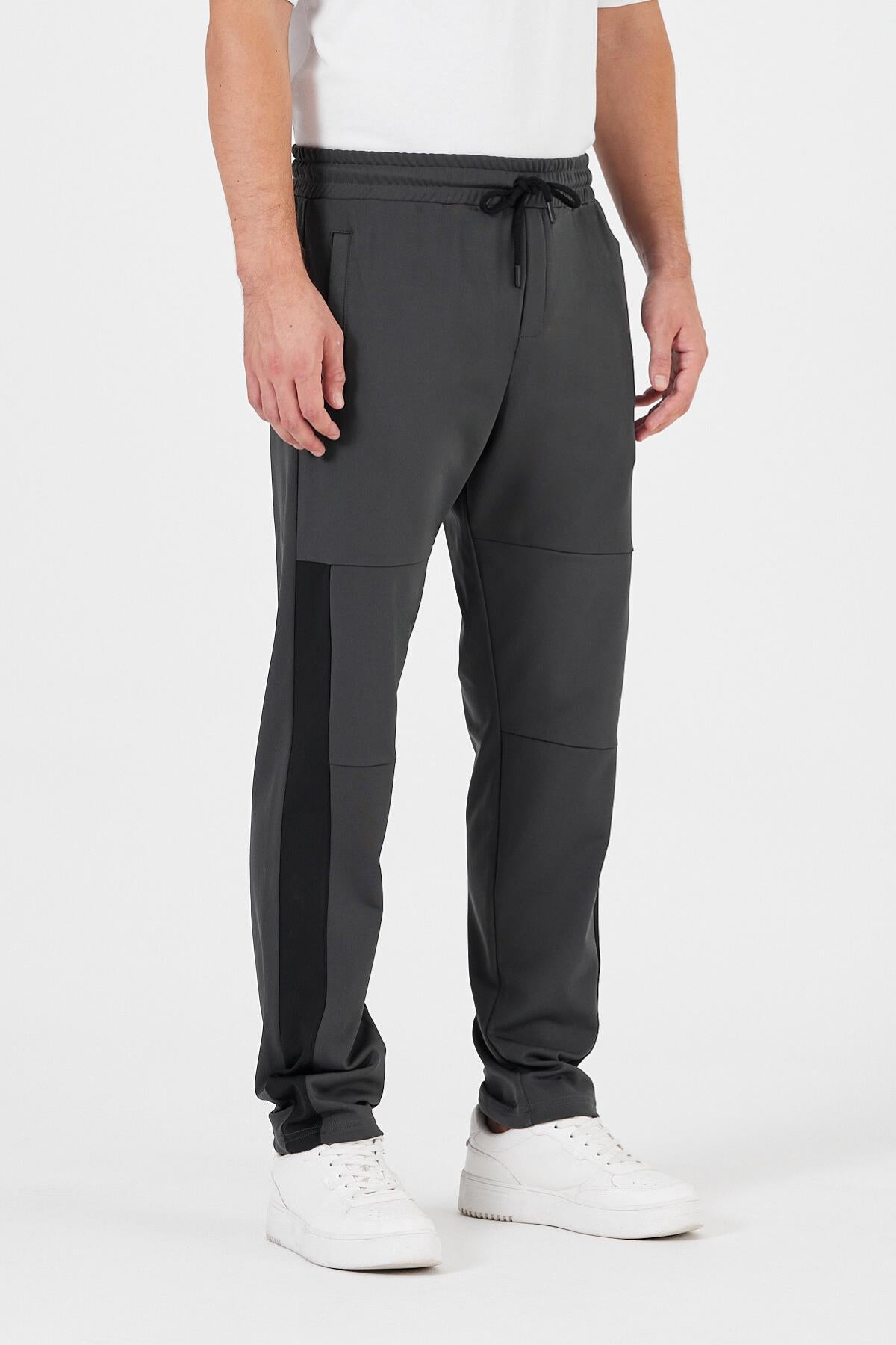 Erkek Antrasit Standart Fit Normal Kesim Düz Paça Cep Fermuarlı Rahat Jogger Eşofman Altı