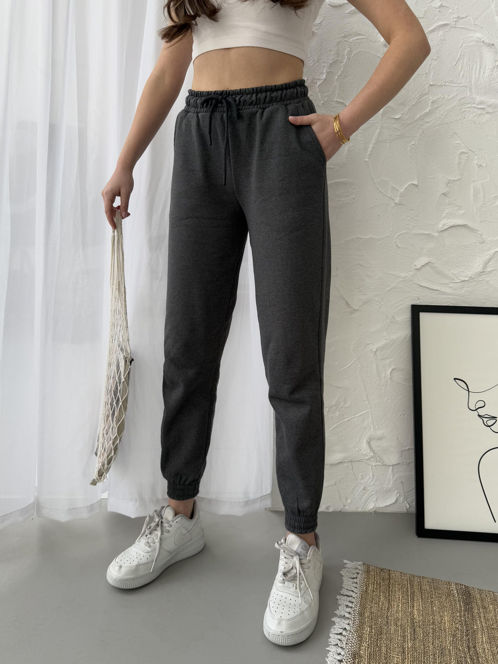 Antrasit Pamuklu Paçası Lastikli Rahat Kalın Jogger Cepli Kadın Eşofman Altı CMRB95