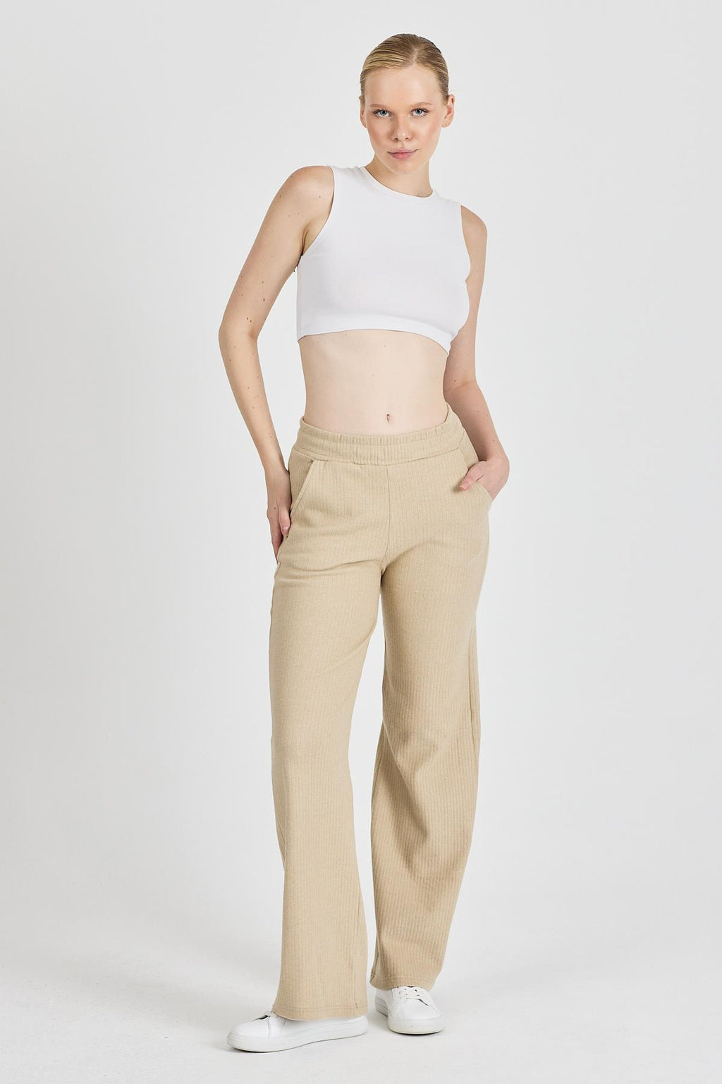 Kadın Bej Yüksek Bel Bol Paça Kaşkorse Fitilli Cepli Pantolon Eşofman Altı CMRB104
