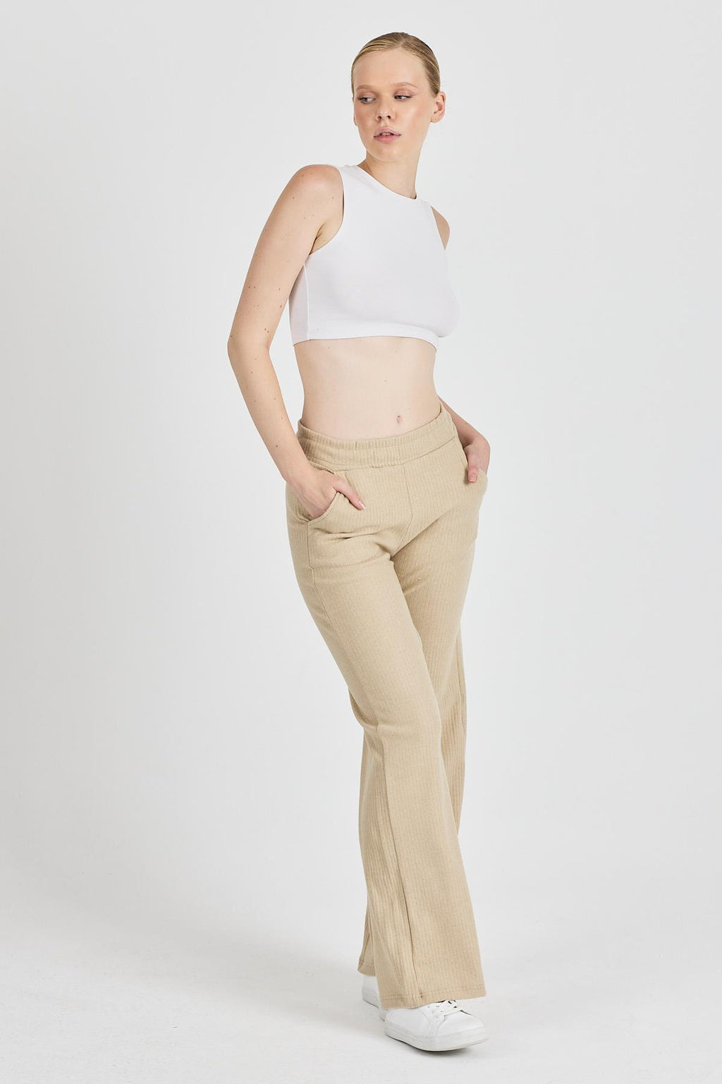 Kadın Bej Yüksek Bel Bol Paça Kaşkorse Fitilli Cepli Pantolon Eşofman Altı CMRB104