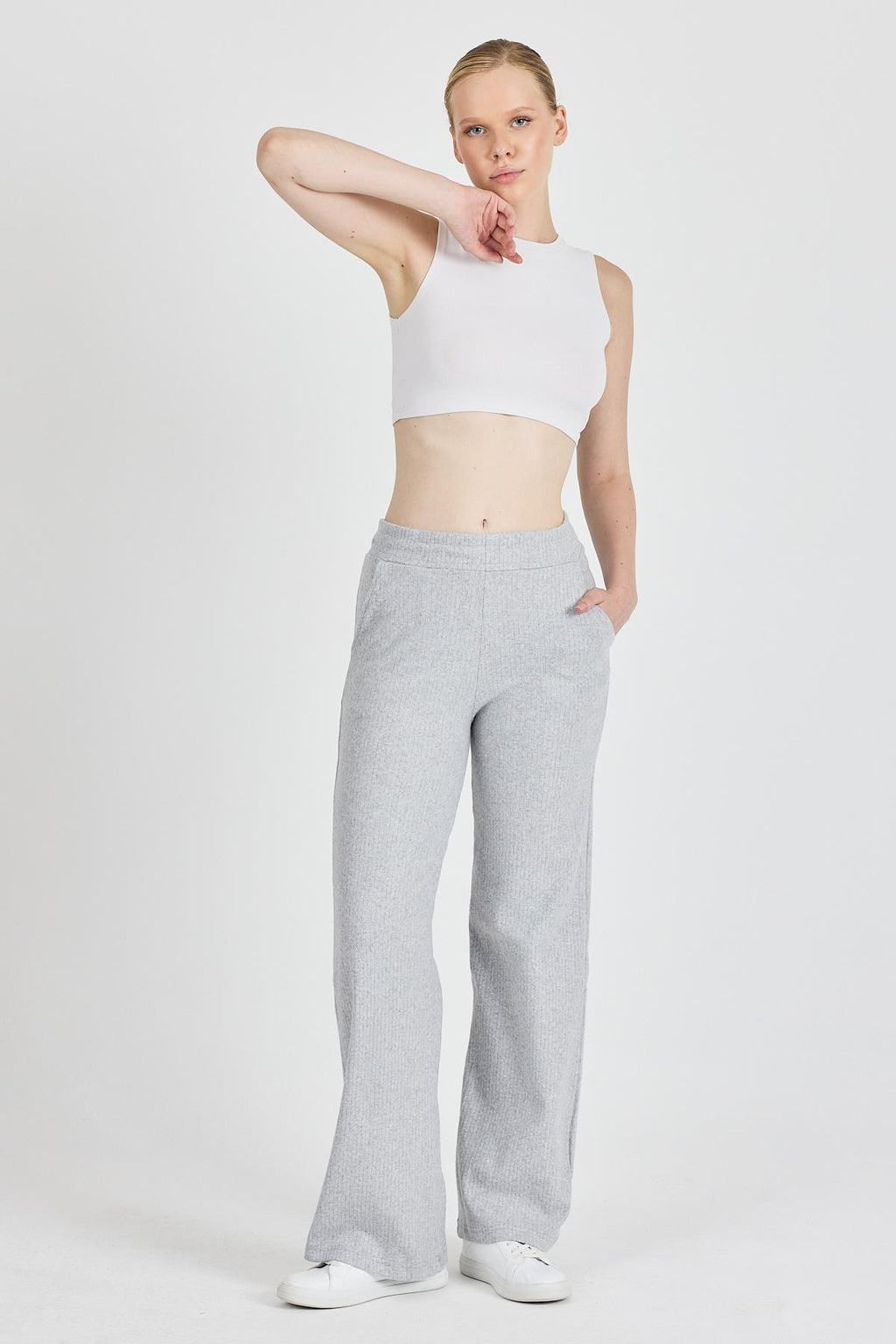 Kadın Gri Yüksek Bel Bol Paça Kaşkorse Fitilli Cepli Pantolon Eşofman Altı CMRB104