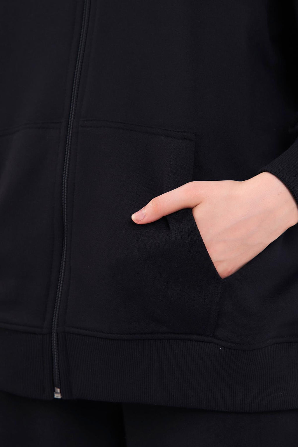 Kadın Siyah Normal Kalıp Basic Beli Lastikli Kapüşonlu Oversize Mevsimlik Alt Üst Eşofman Takımı CMRE7367