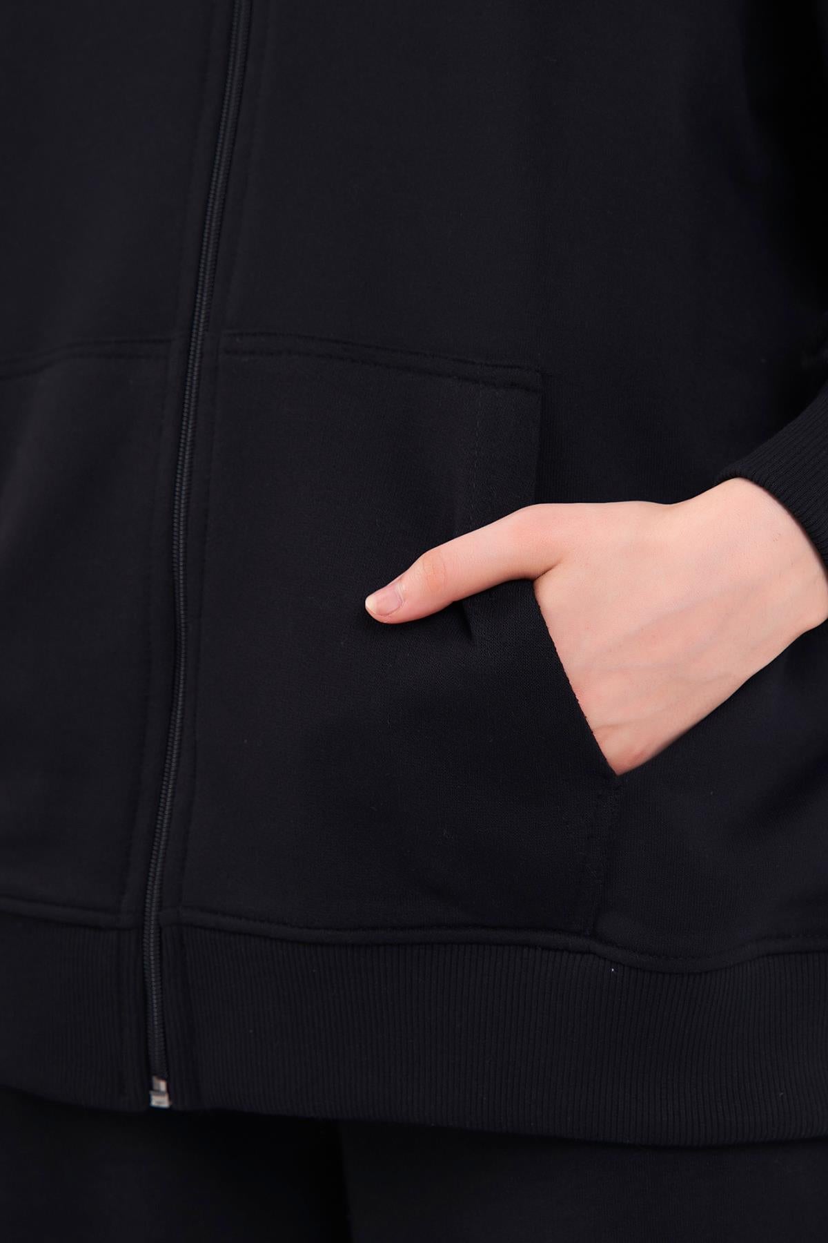 Kadın Siyah Normal Kalıp Basic Beli Lastikli Kapüşonlu Oversize Mevsimlik Alt Üst Eşofman Takımı CMRE7367