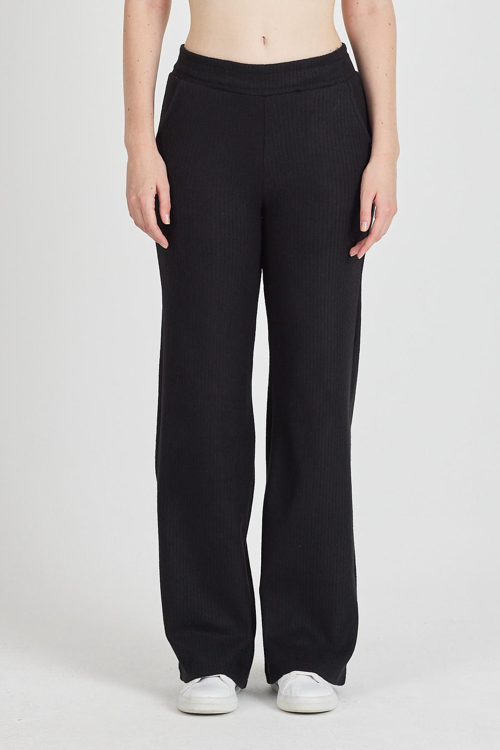 Kadın Siyah Yüksek Bel Bol Paça Kaşkorse Fitilli Cepli Pantolon Eşofman Altı CMRB104