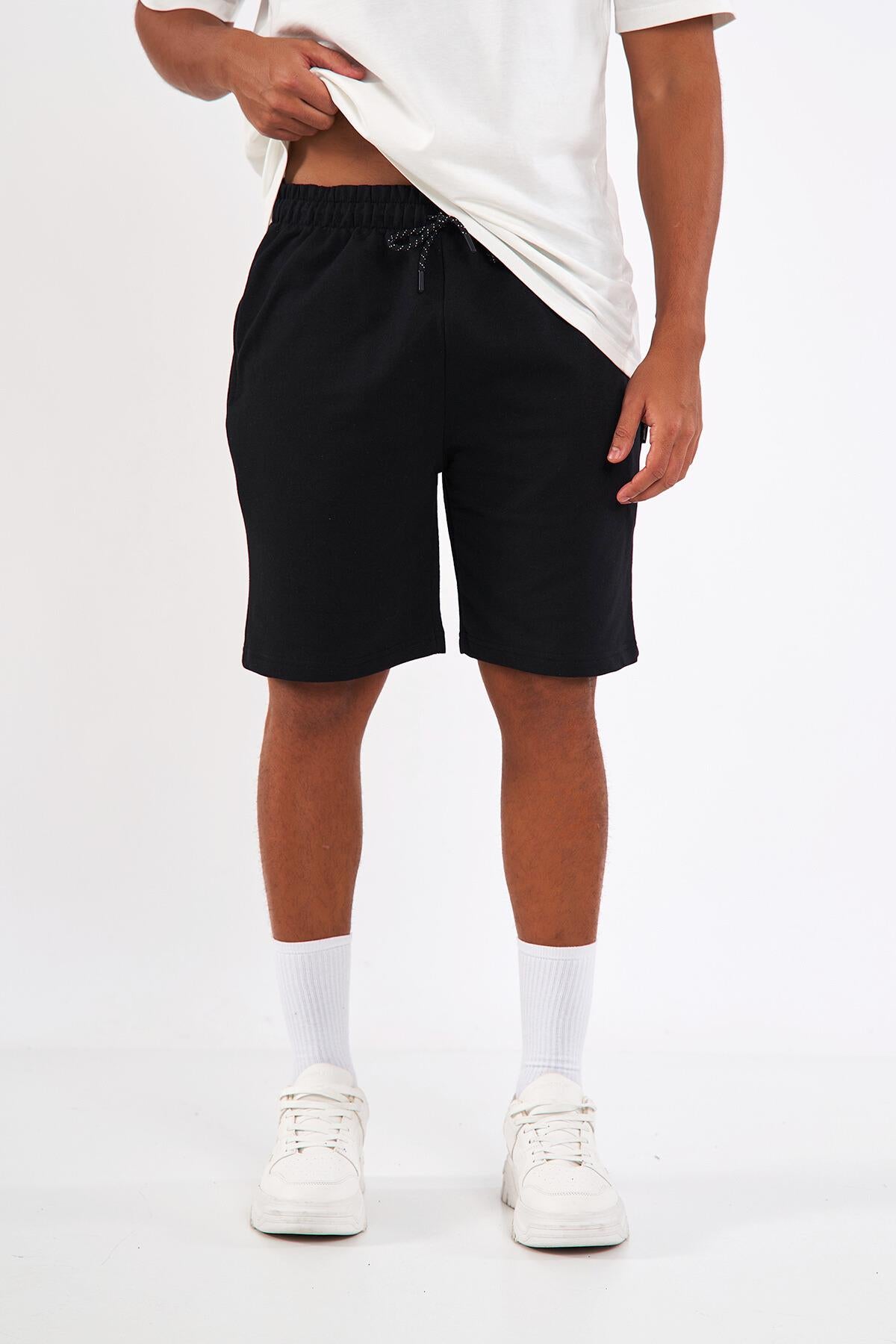 Regular Fit Yanları Cepli Rahat Kesim Erkek Şort