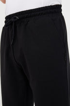 Erkek Regular Fit Rahat Kesim Beli Bağcıklı Jogger Cepli Lastikli Paça Siyah Eşofman Altı