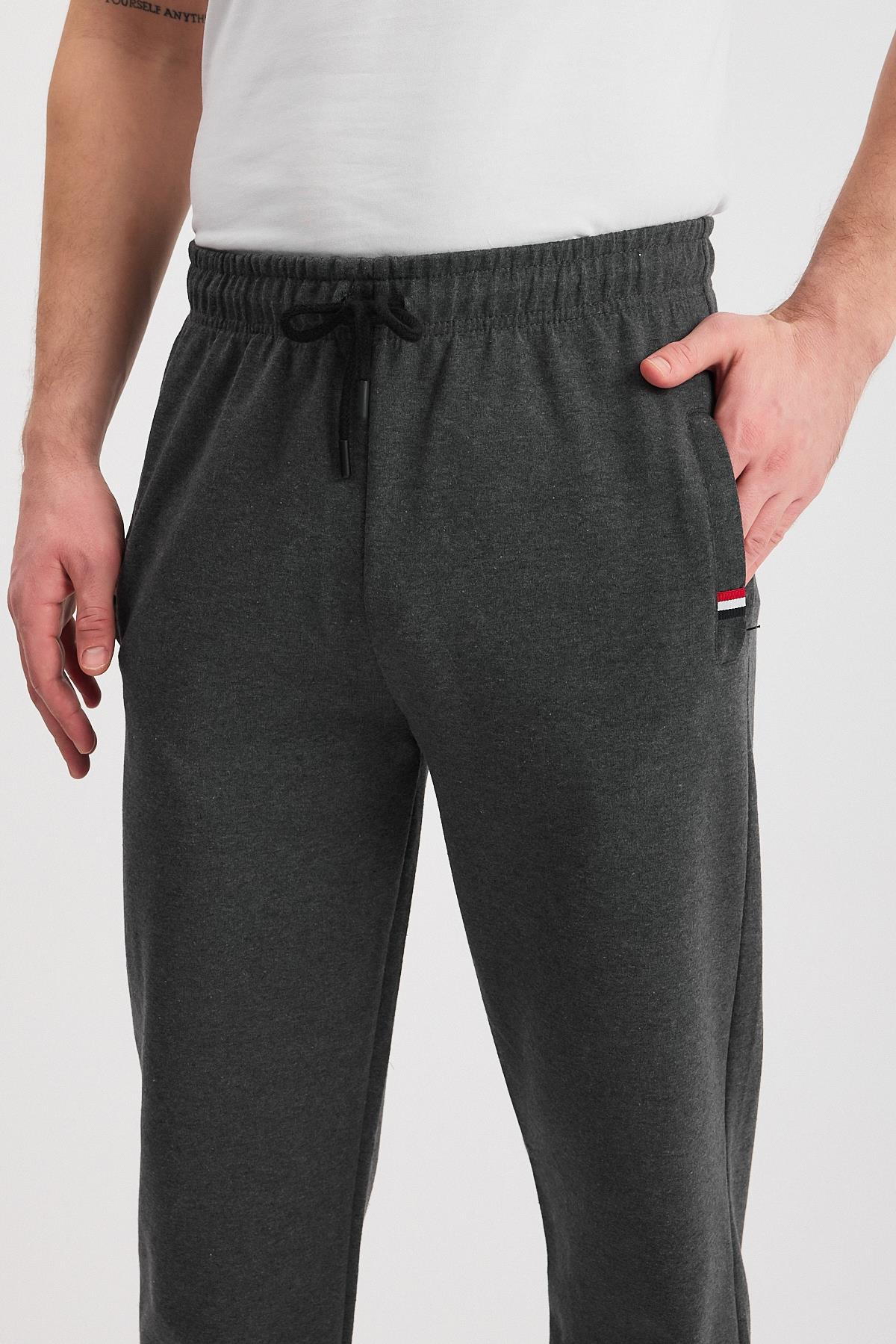 Siyah-lacivert-gri-antrasit Erkek Fermuarlı Cepli Nakış Detaylı Düz Paça Rahat Kesim 4'lü Eşofman CMRE107